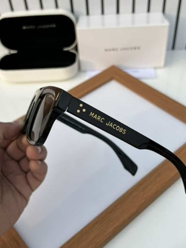 marc jacobs 32 full black
