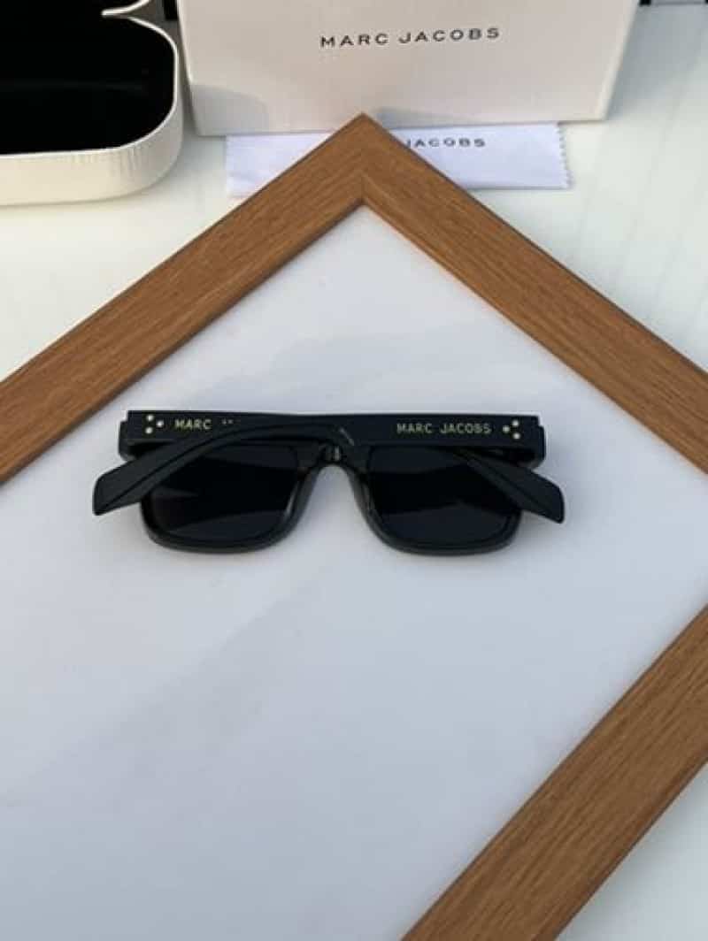 marc jacobs 32 full black