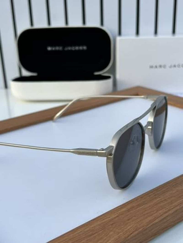 marc jacobs metal silver black