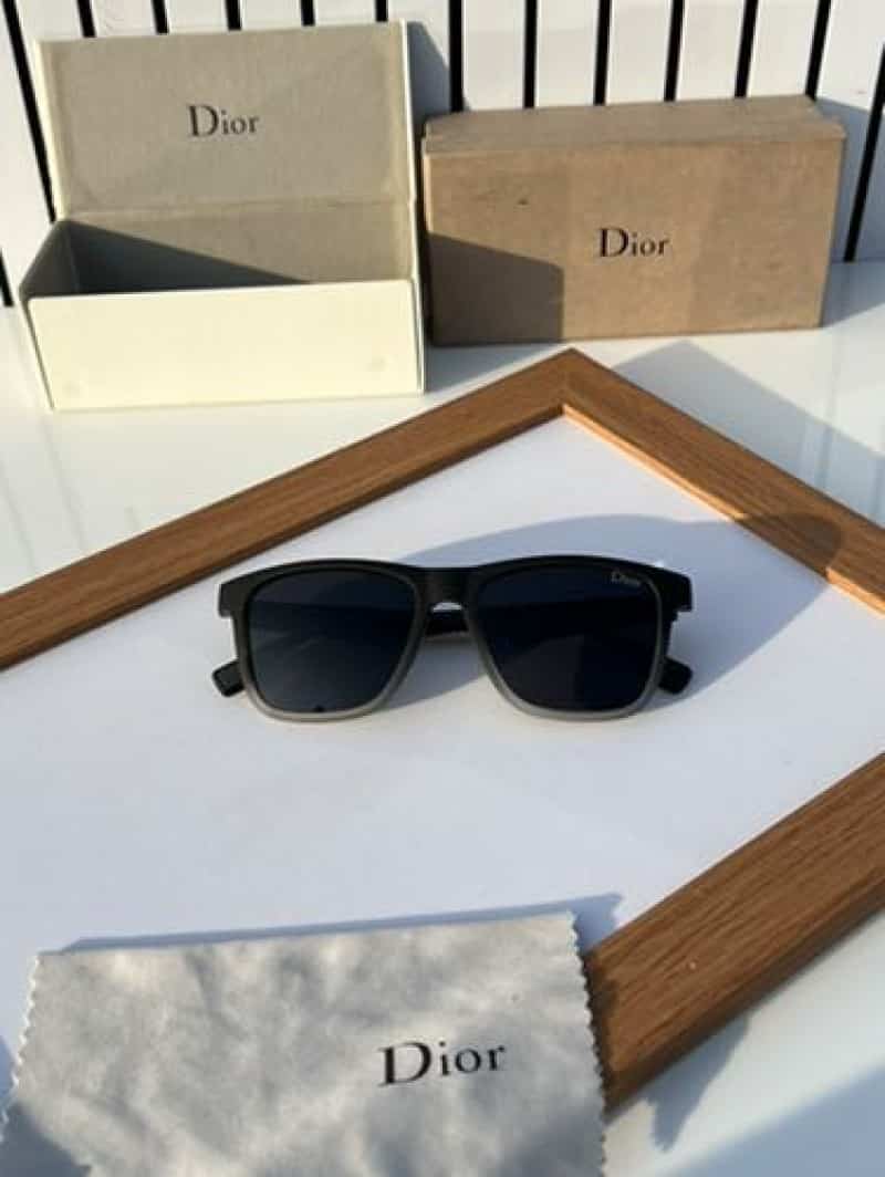 dIoR_66102_black white Secondary image