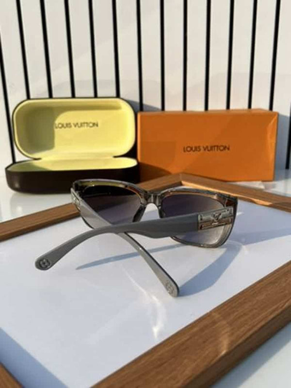 Louis vuitton 5503 grey