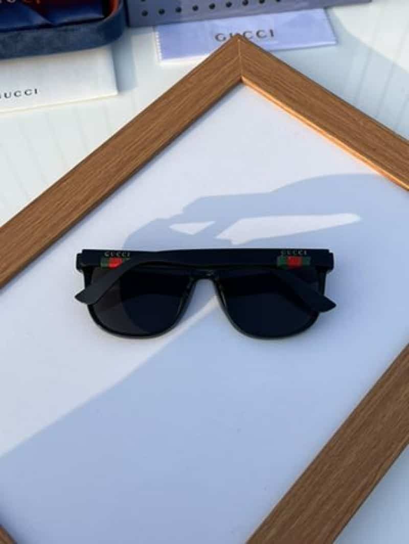 Gucci_0524 glossy black