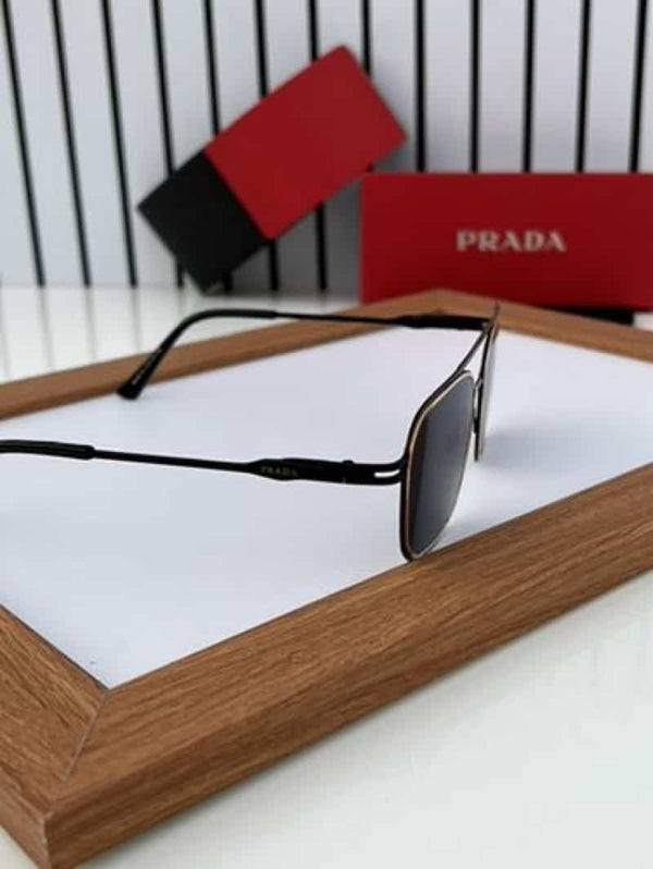 Prada_87 black gold