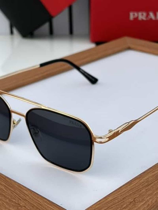 Prada_87 gold black