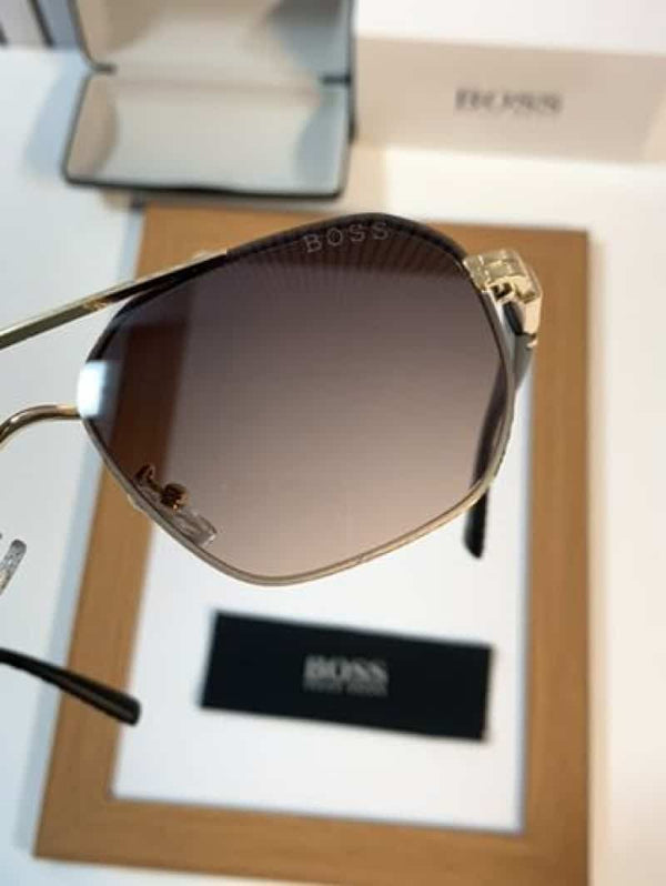 Boss 2567 gold brown