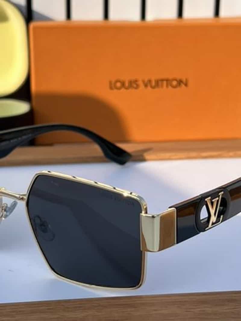 Louis vuitton 3227 gold black