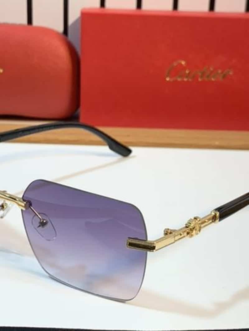 c4r·tIeR_8821 gold black shaded