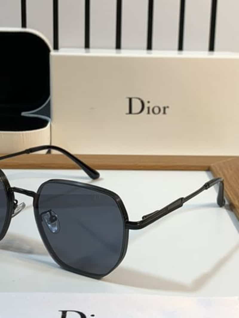 Dior 2028 full black Secondary image