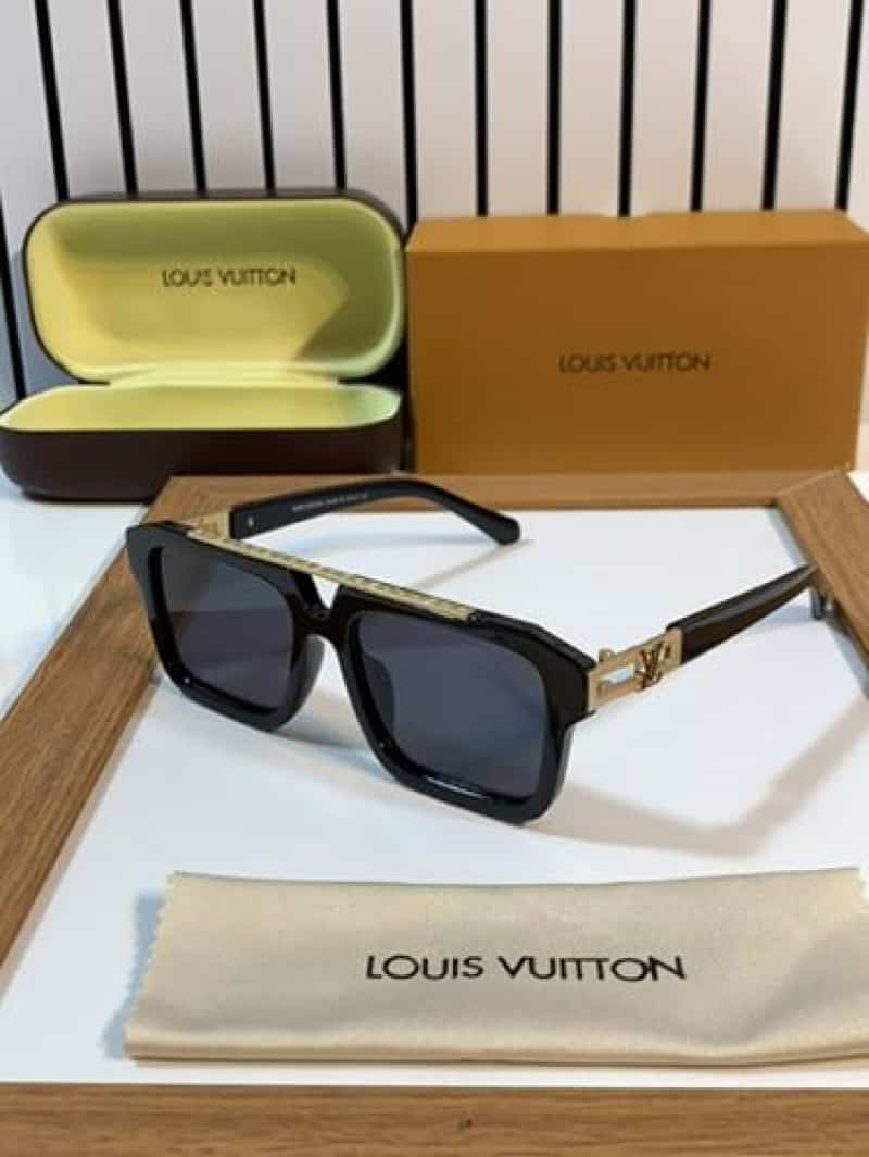 Louis vuitton 8817 black gold Main image