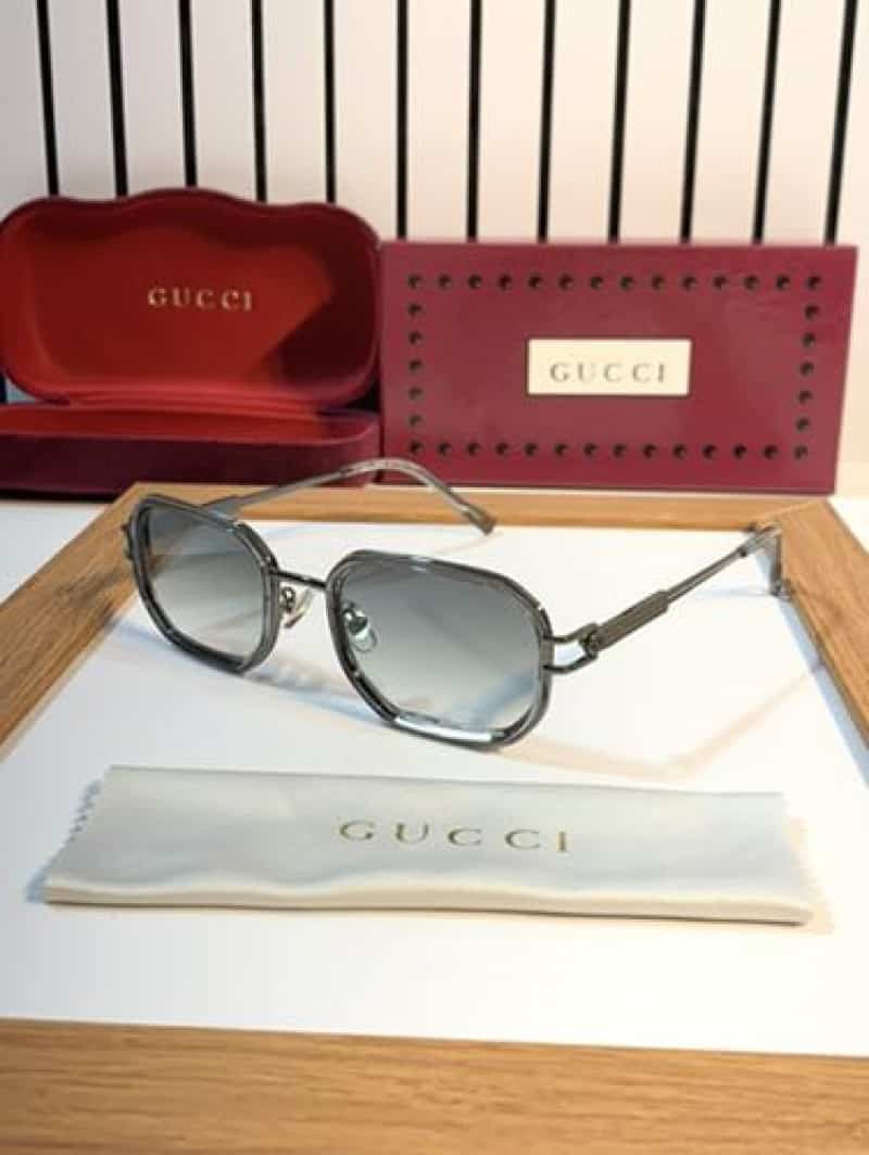 Gucci_06 grey green
