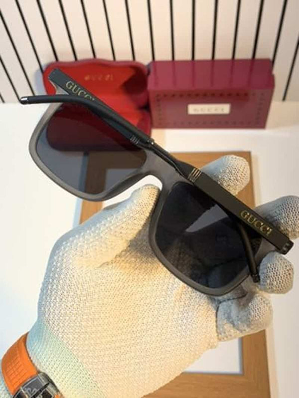 Gucci_5333 grey