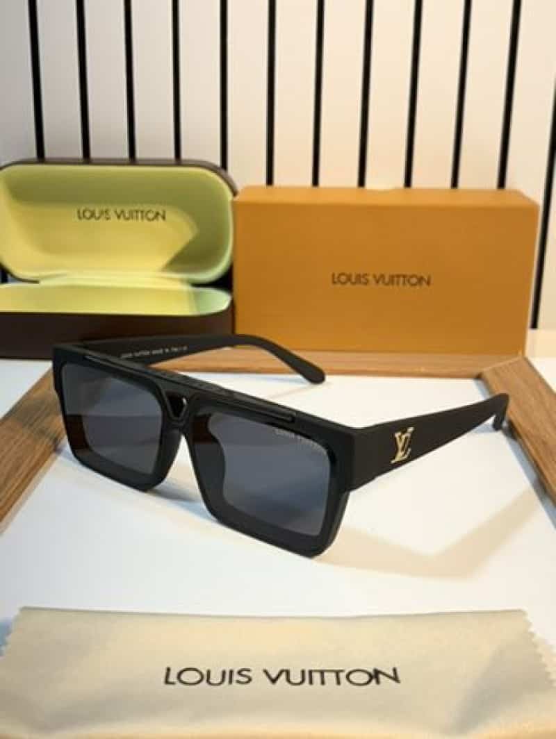 Louis vuitton 1984 matt black