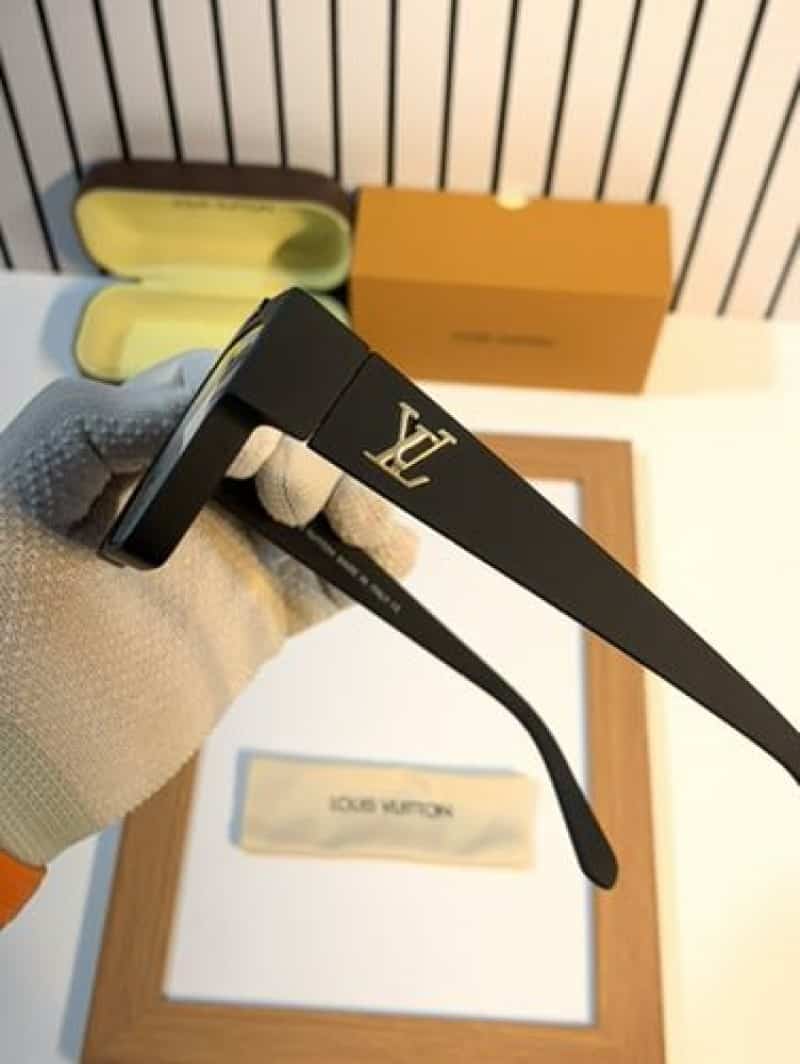 Louis vuitton 1984 matt black