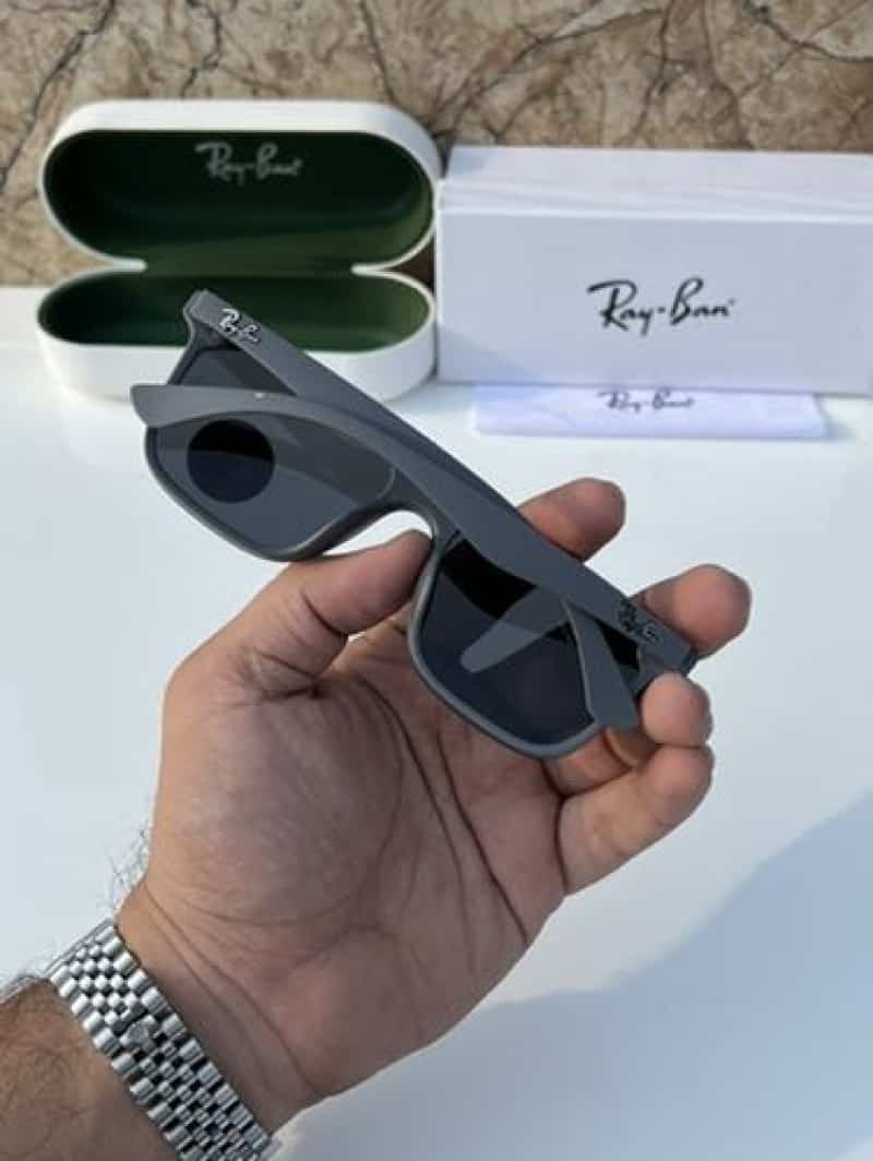 Rayban 650 grey black