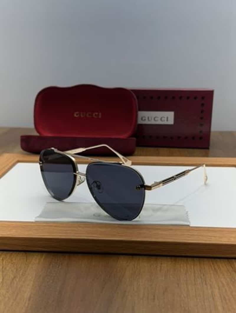 gucci_15940_gold_black Main image