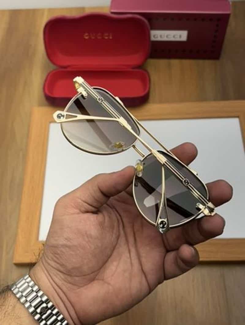 Gucci_15940 gold brown