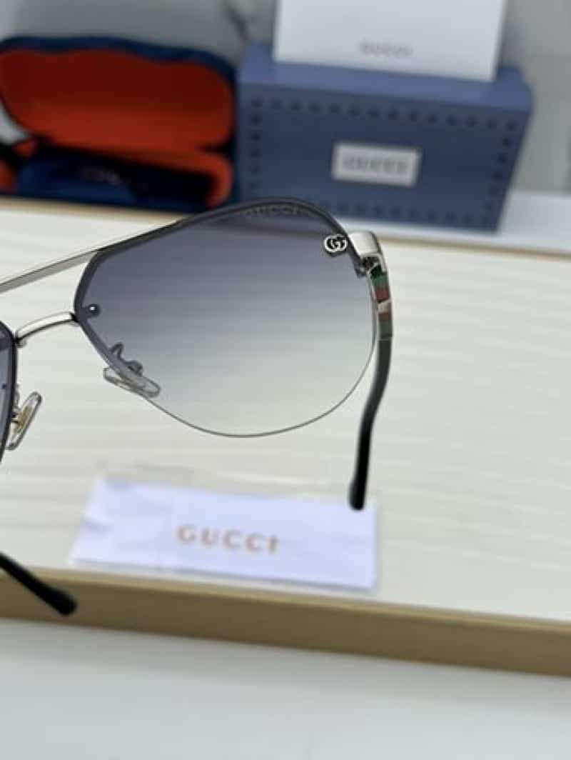 Gucci_23179_silver_blue Secondary image
