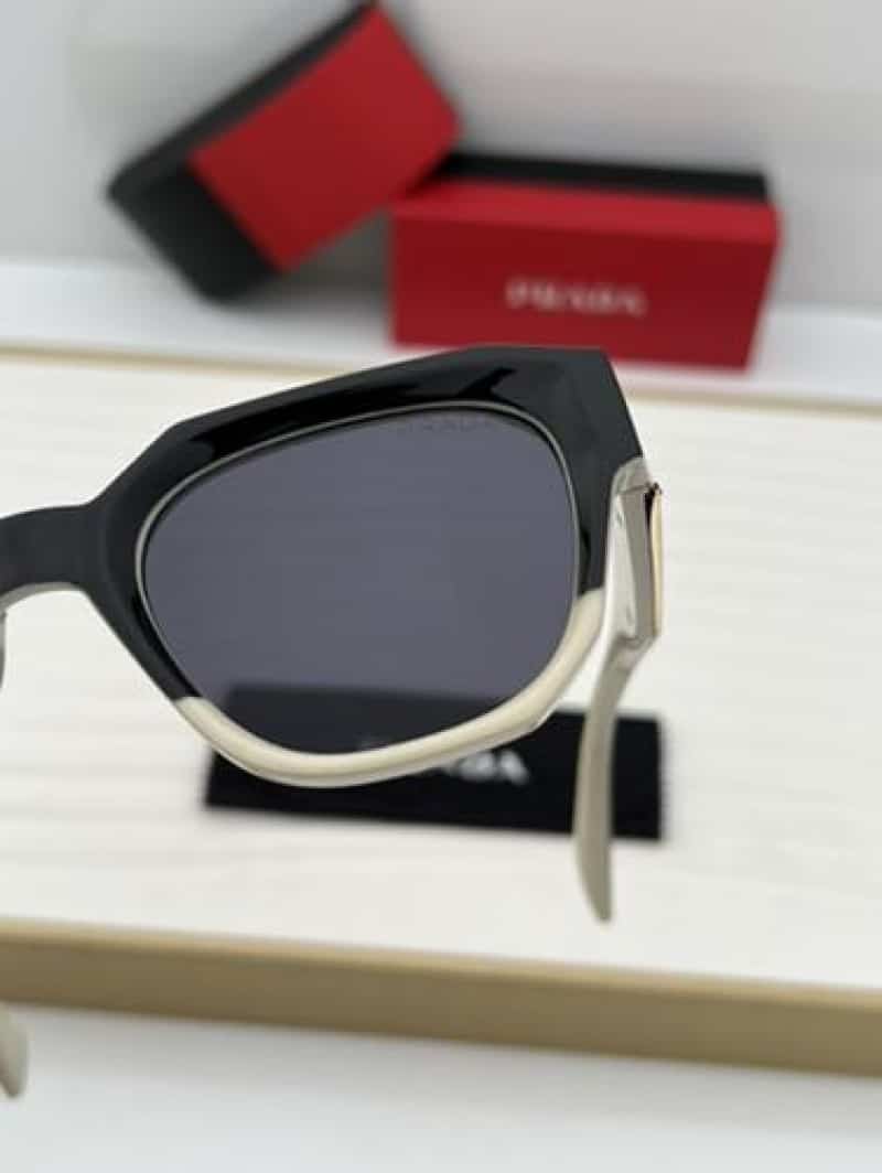 PRADA_2308_black_white