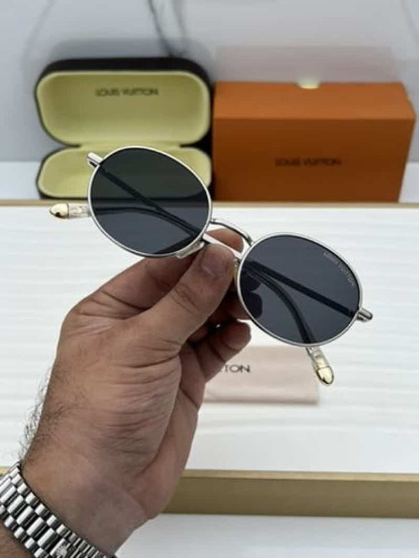 Louis vuitton 2100 silver black