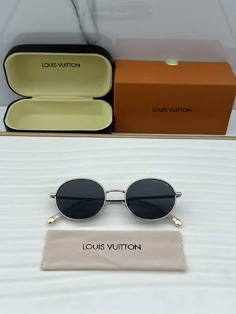 Louis vuitton 2100 silver black