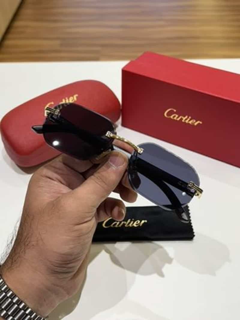 Cartier_220804 gold black