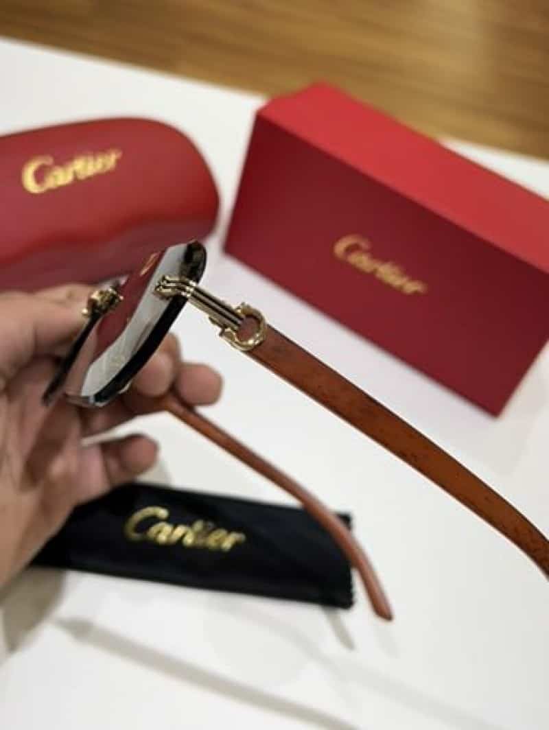 Cartier_220804_gold_brown