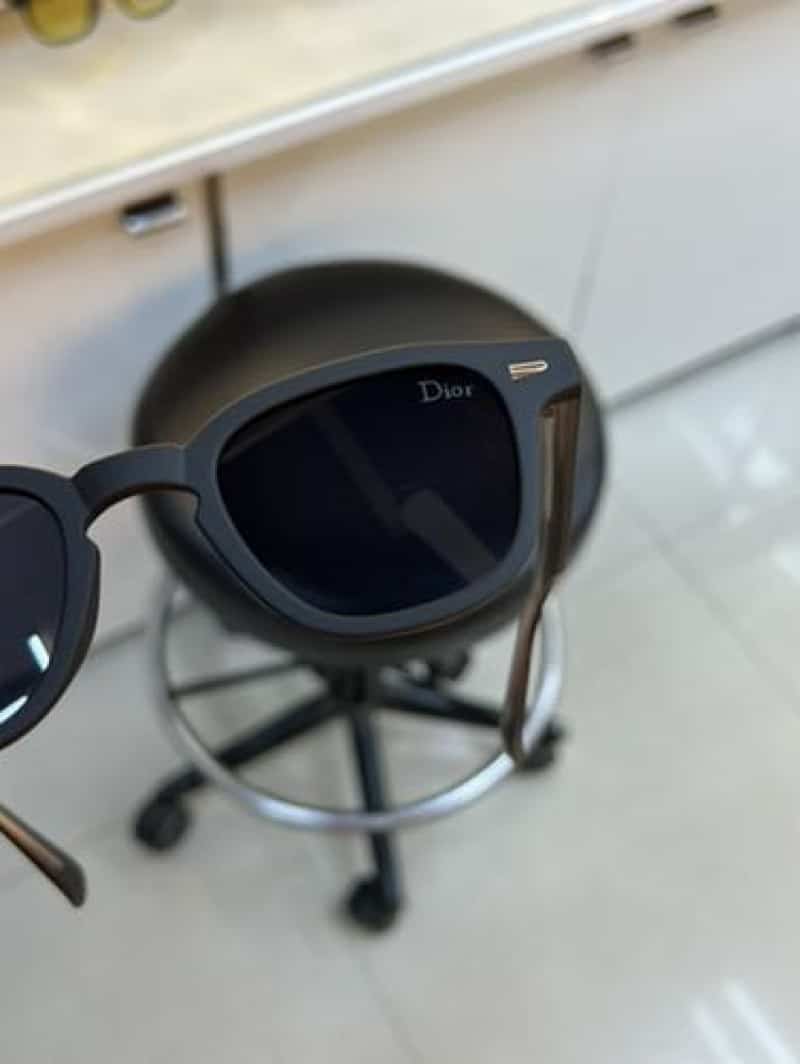 Dior_147_matt Black Secondary image