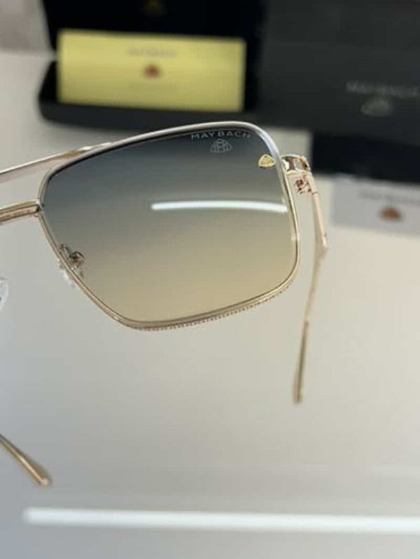 Maybach square 88107 sea green