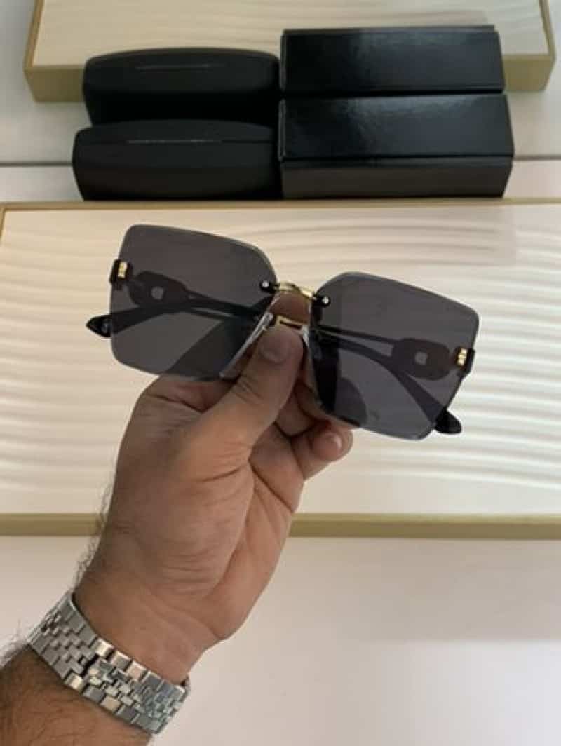 Dior_58066_gold_black Secondary image