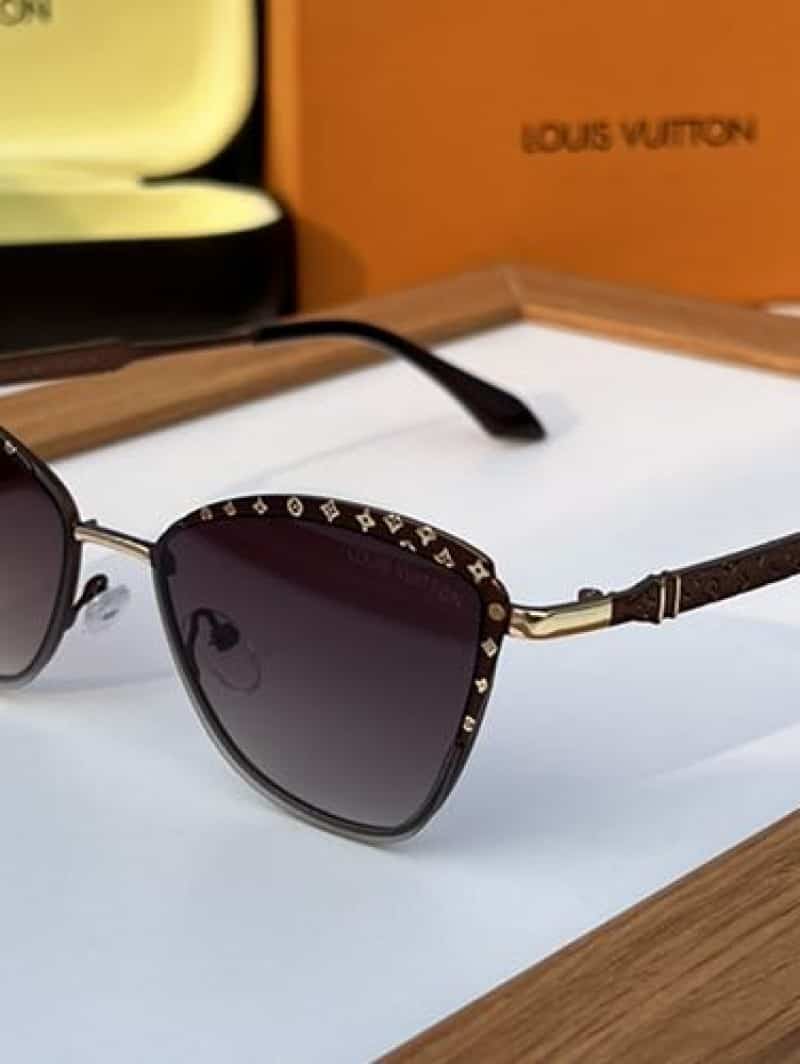 louis vuitton 2596 gold brown
