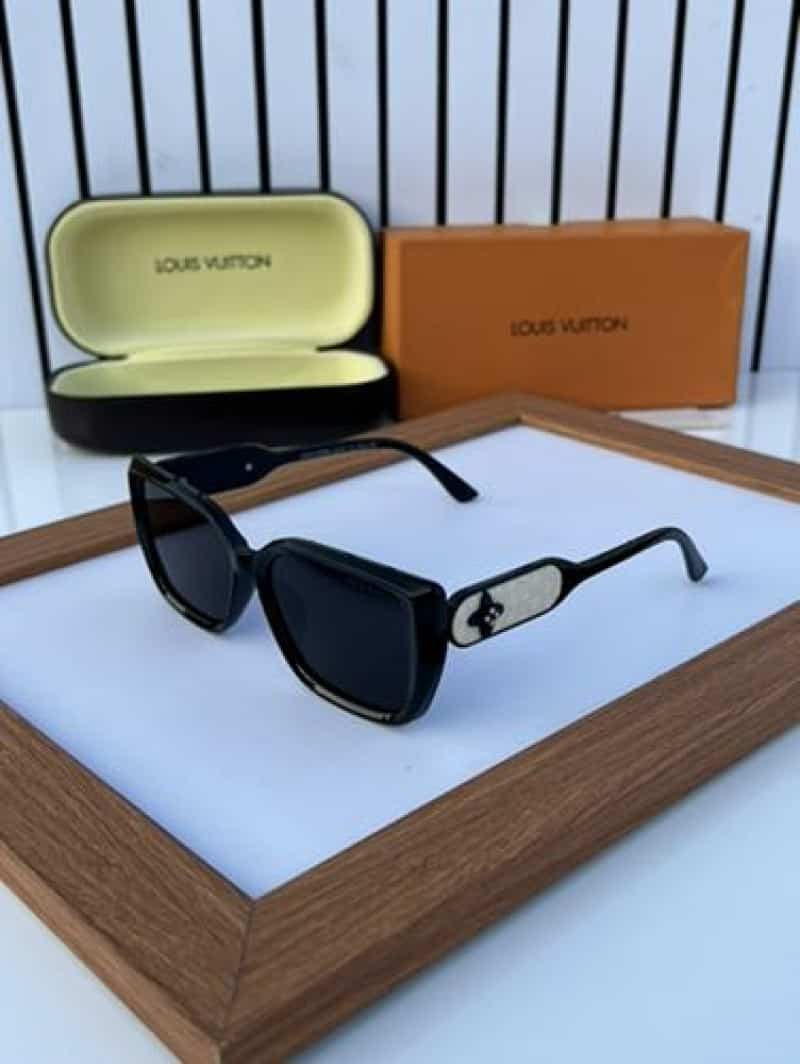 louis vuitton 2216 full black Main image
