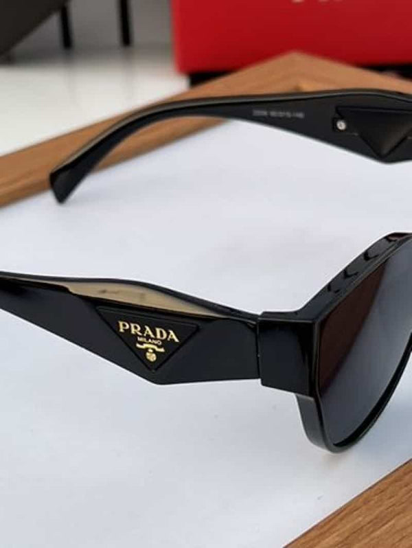 prada 2208 black