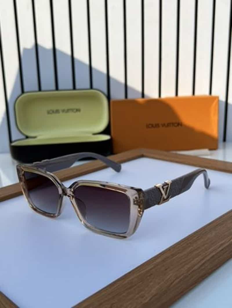 Louis vuitton 5506 peach brown Secondary image