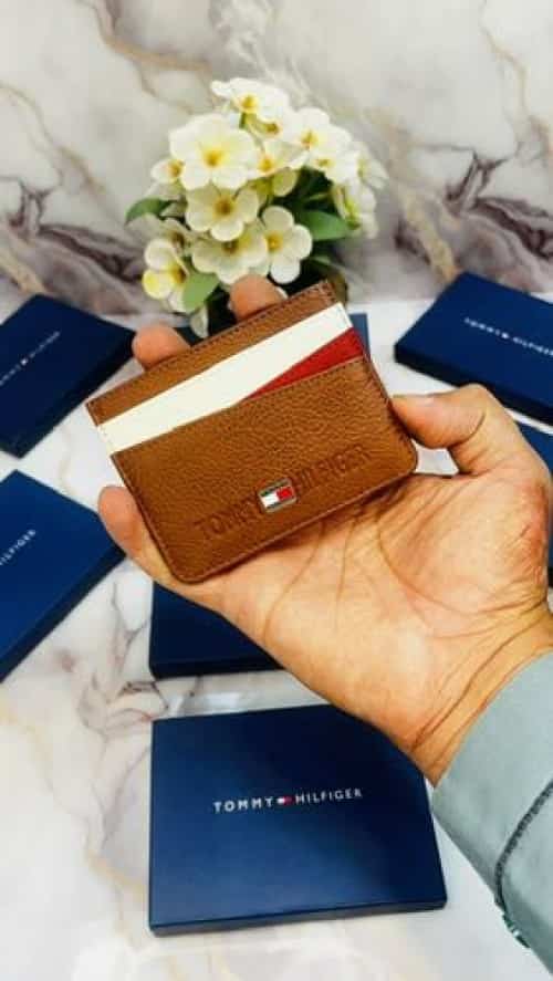 ToMMy HILFiGER PREMIUM QUALITY IMPORTED CARD HOLDER WITH BUTTER PAPER AND OG BOX TH-909