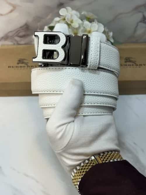 BUrbeRrY PREMIUM QUALITY IMPORTED AUTOMATIC LOCK BELTS WITH OG BOx BB-709 Main image