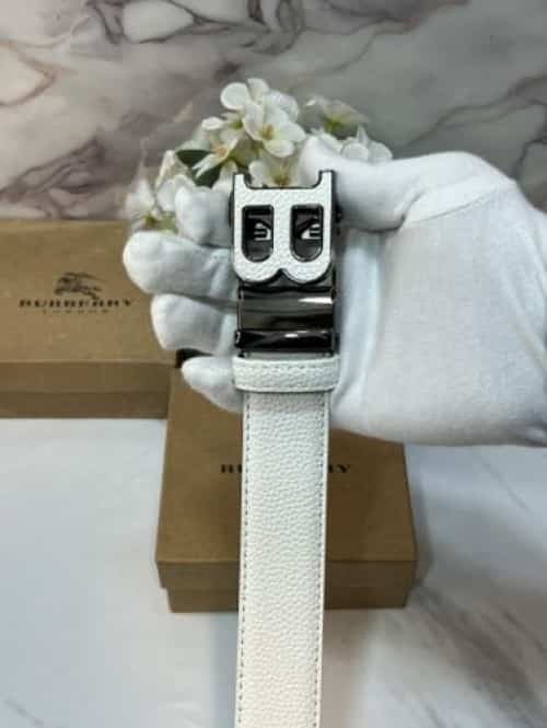 BUrbeRrY PREMIUM QUALITY IMPORTED AUTOMATIC LOCK BELTS WITH OG BOx BB-709
