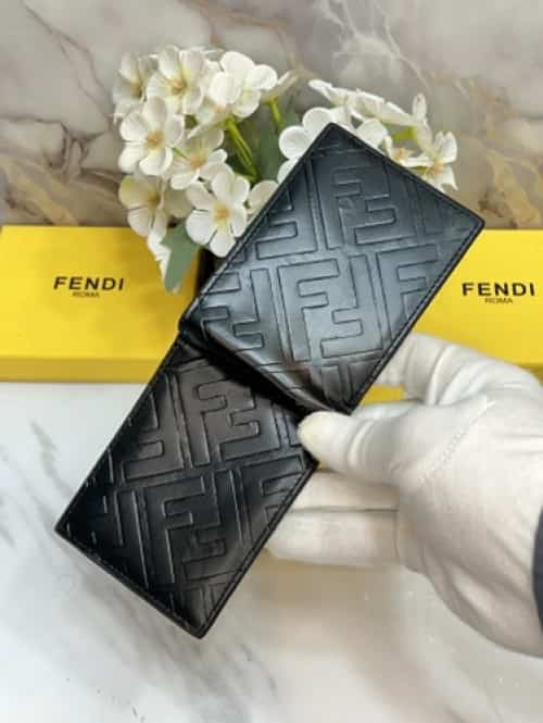 FEND I EMBO55ED PREMIUM QUALITY IMPORTED WALLET WITH OG BOX N ACCESSORIES FN-101 Secondary image