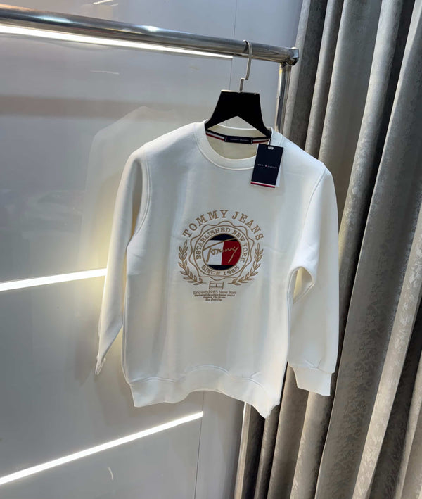 Tomm y Hilfiger White Embroidery Logo Premium Sweatshirt