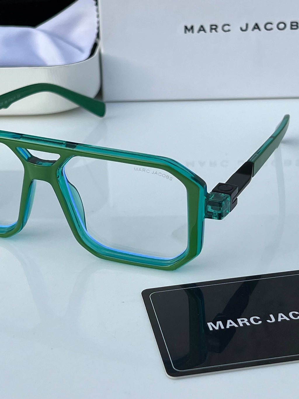 Marc_jacobs_6125_green_plano