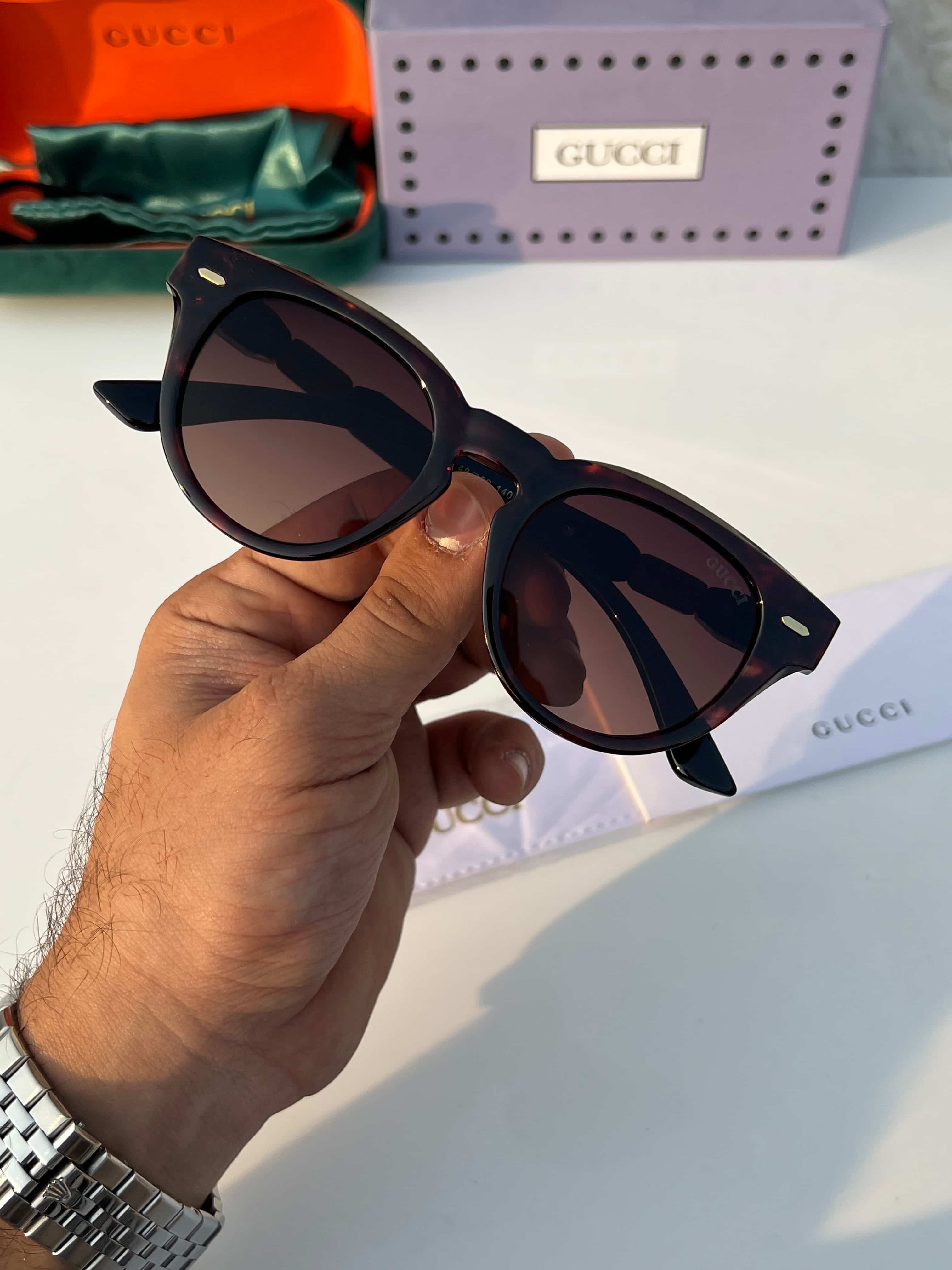 gu·Cc!_2921_tiger_brown