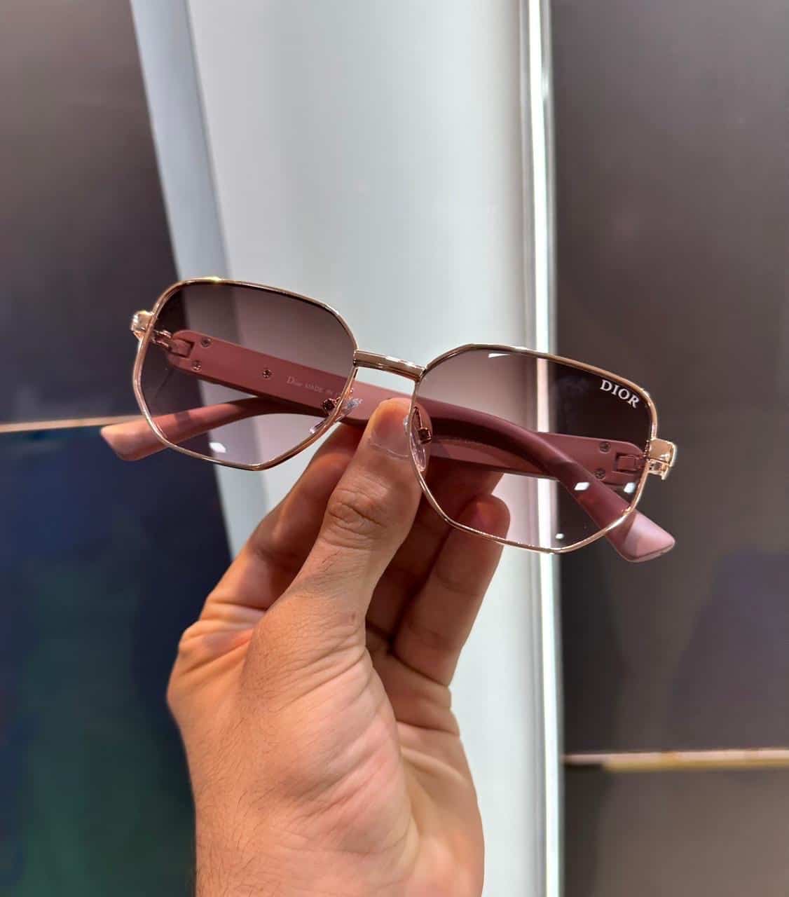 Dio r Pink Monogram Premium Shade 575 Secondary image