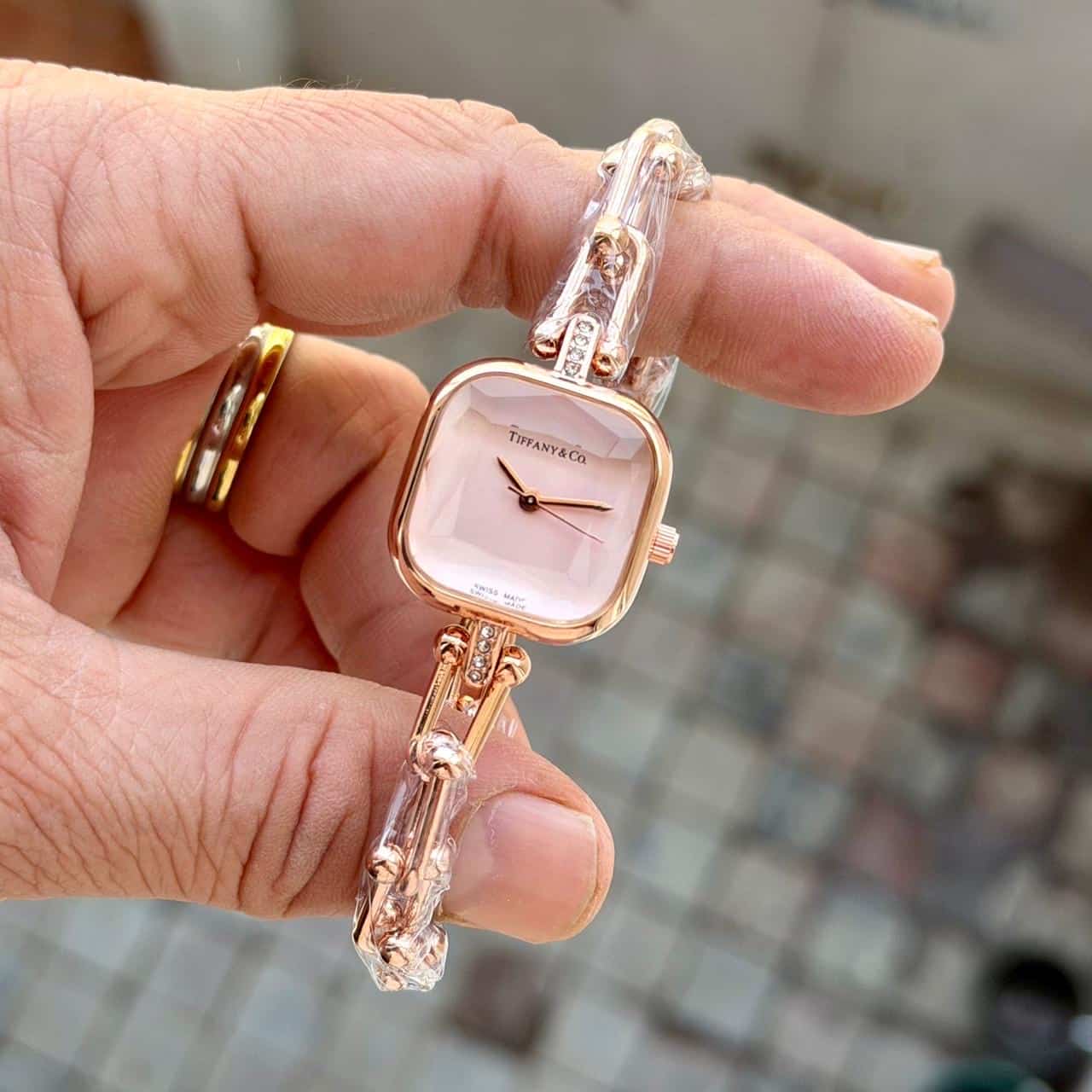 TIFFANY_LADIES_ROSE-GOLD Main image