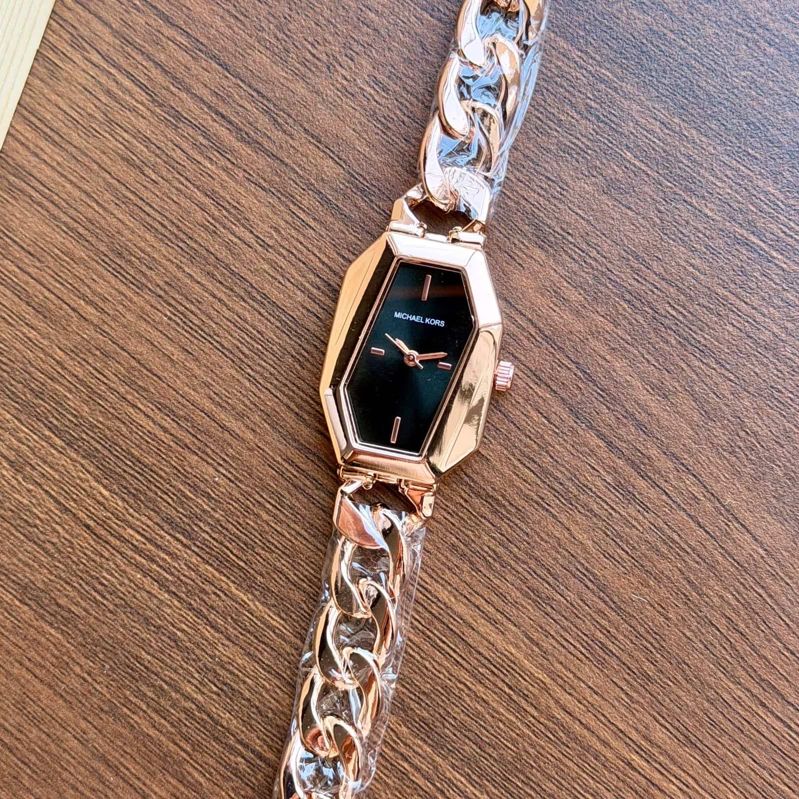MICHAELKORS_LADIES_ROSE-BLACK Secondary image