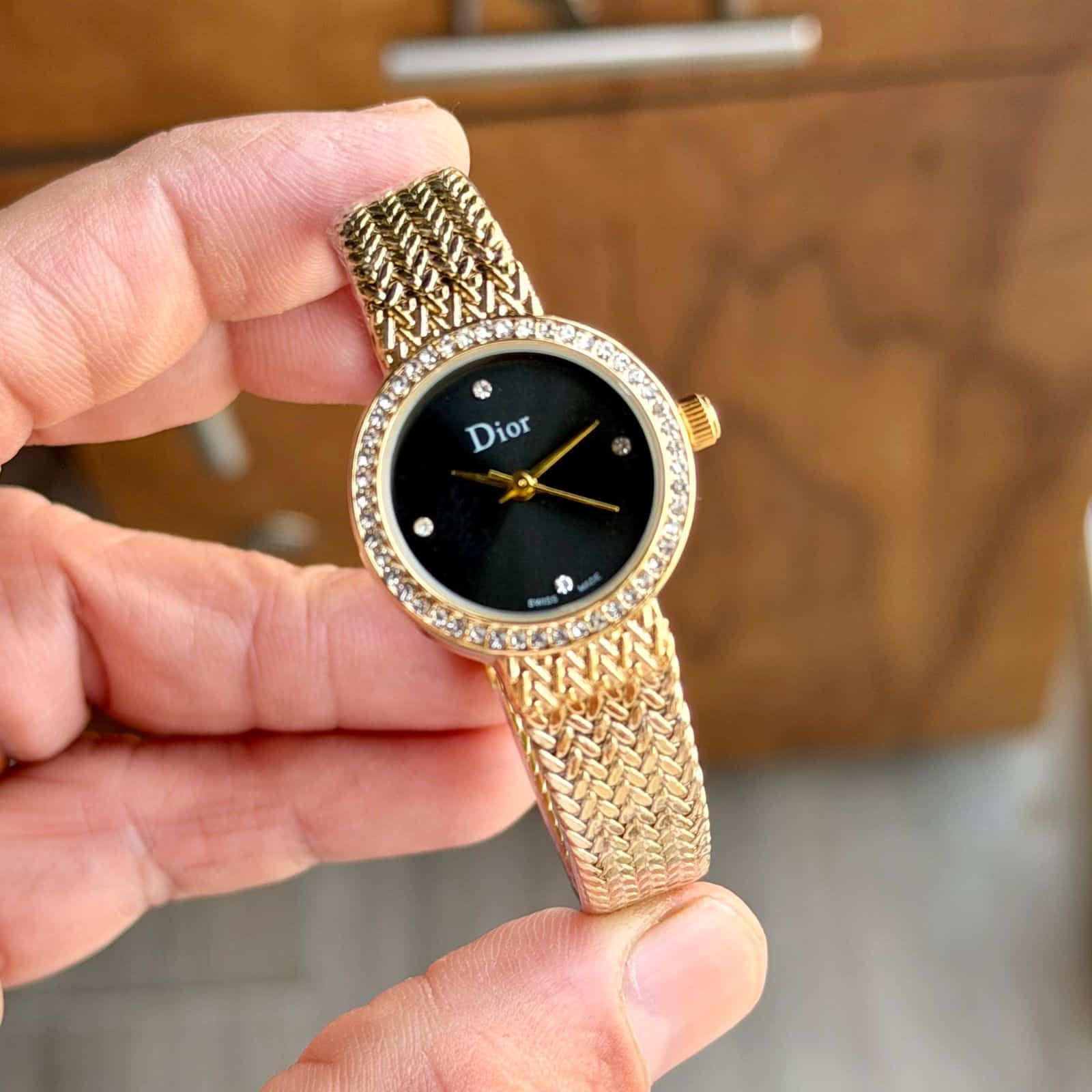DIOR_LADIES_GOLD-BLACK Secondary image