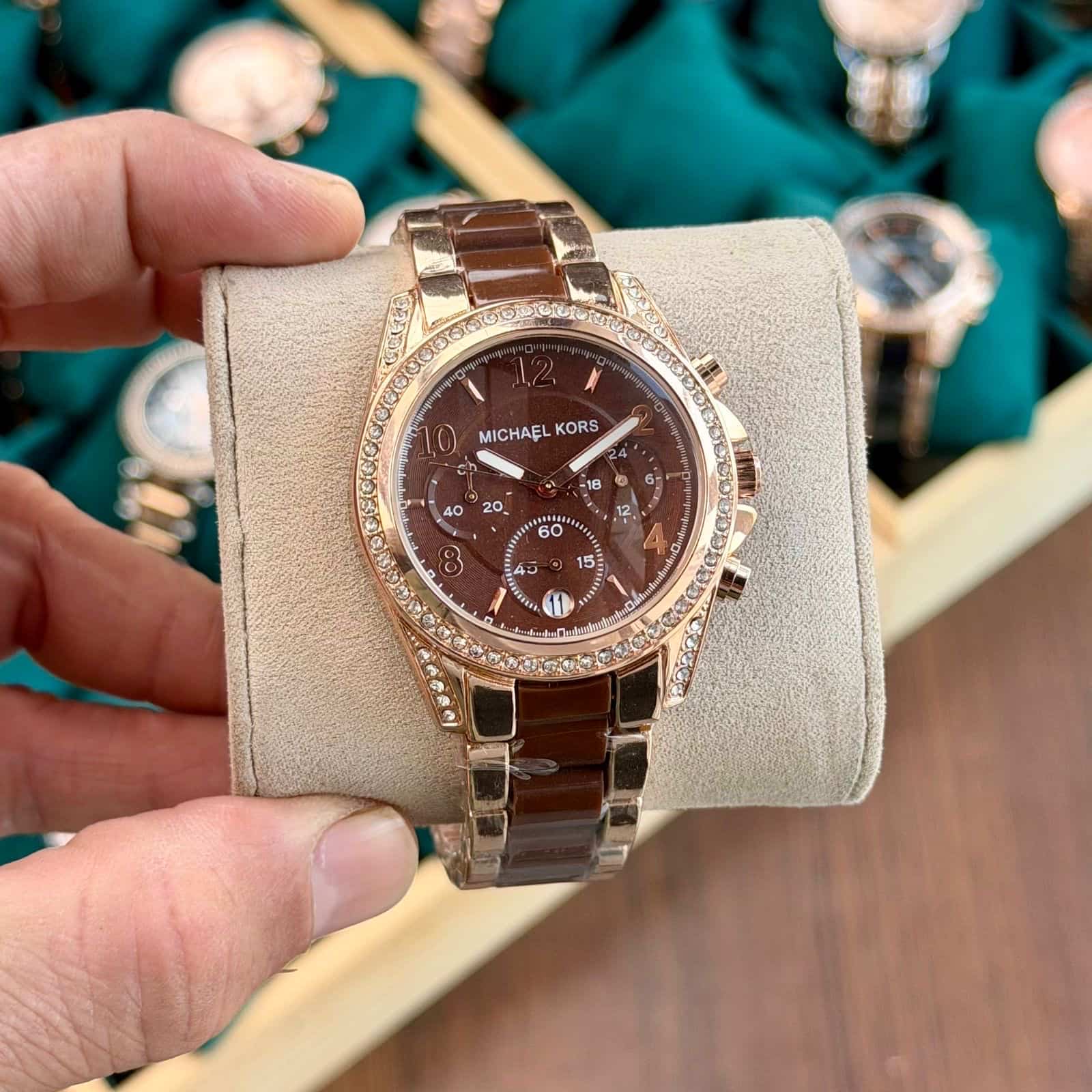 MICHAELKORS_LADIES_BROWN
