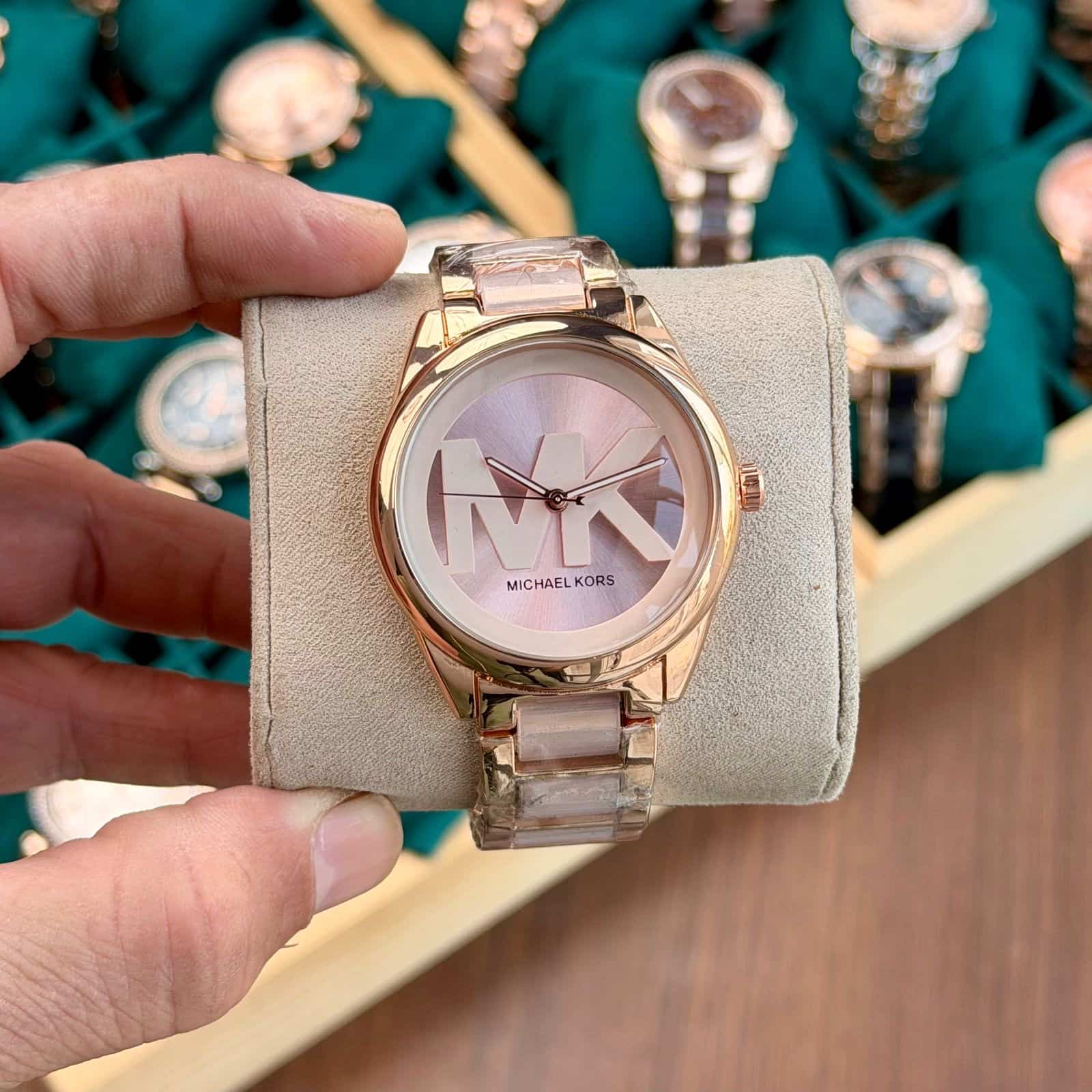 MICHAELKORS_LADIES_ROSE-GOLD