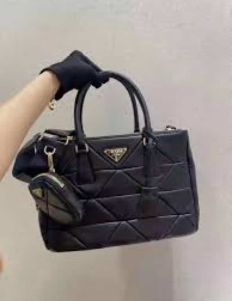 PRADA_Shoulder_Bag_704 Main image