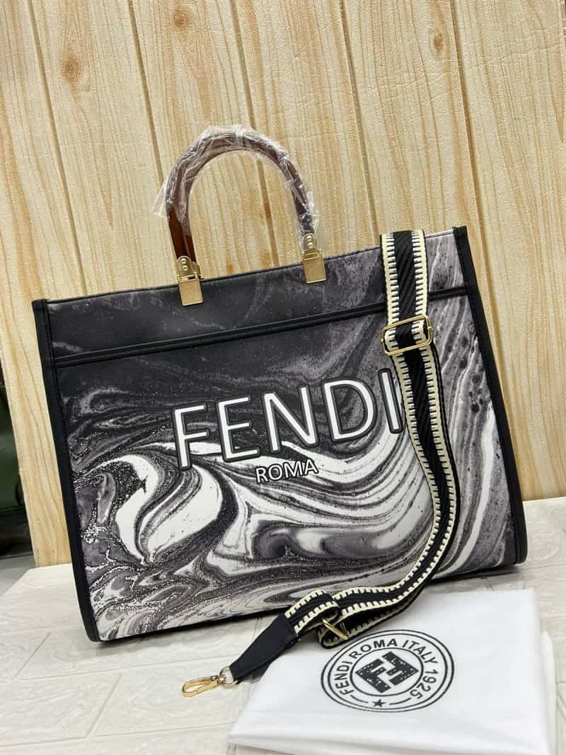 FENDI_Tote_Bag_752 Main image