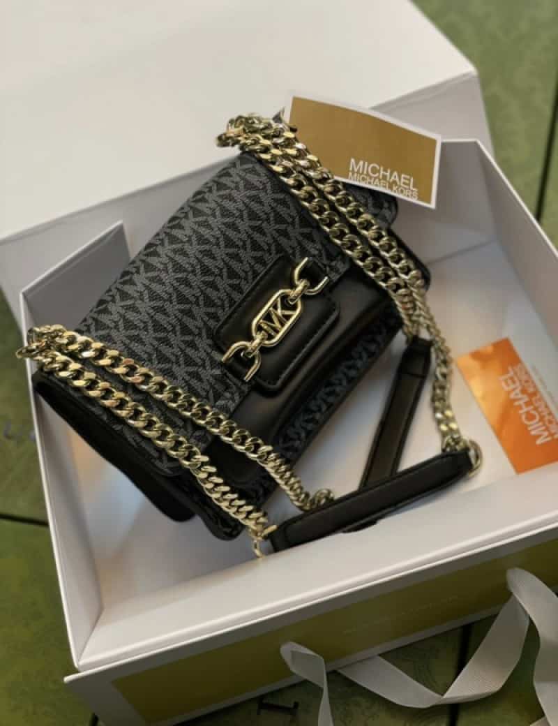 Michael_Kors_Heather_Signature_Slinbag_with_Box_802 Main image