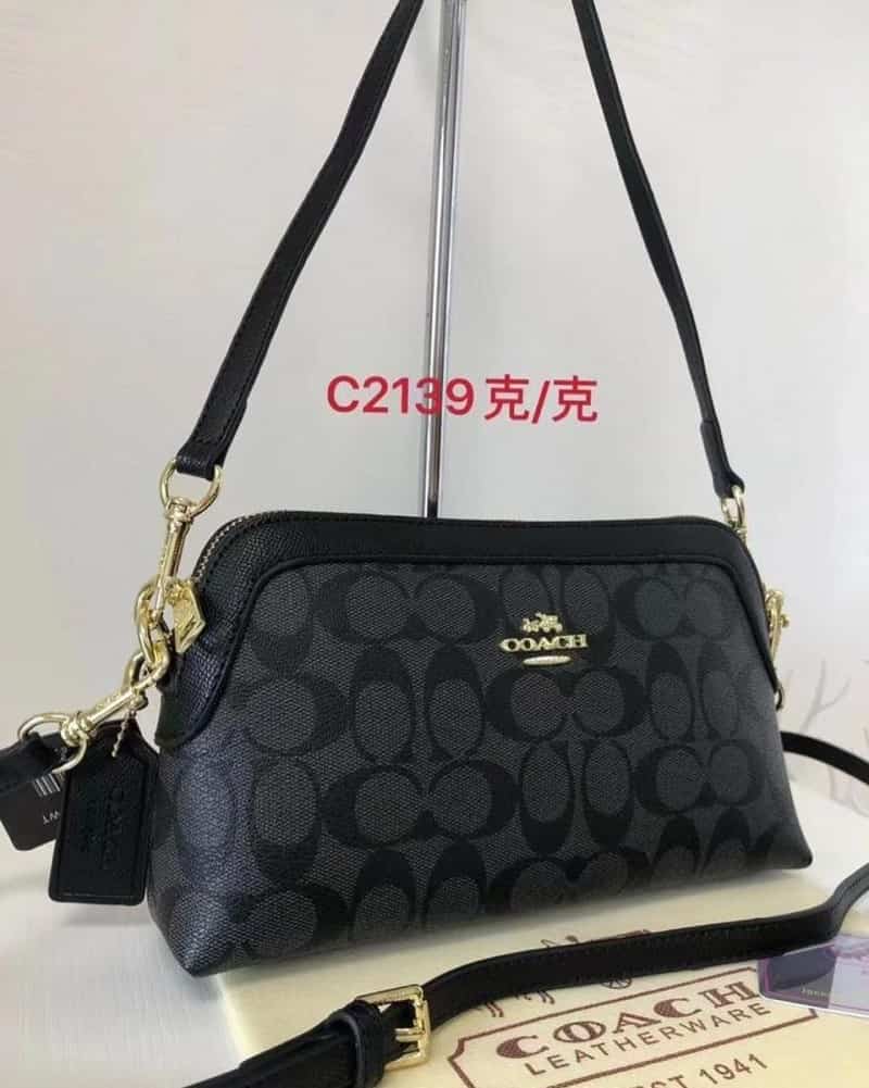 COACH_Sling_Shoulder_Bag_806 Secondary image